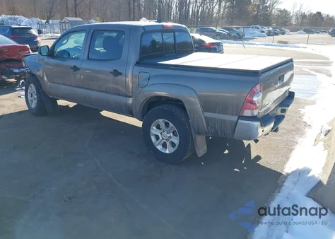 2015 Toyota Tacoma Base V6 z USA, uszkodzony, nr VIN 3TMLU4EN2FM192007